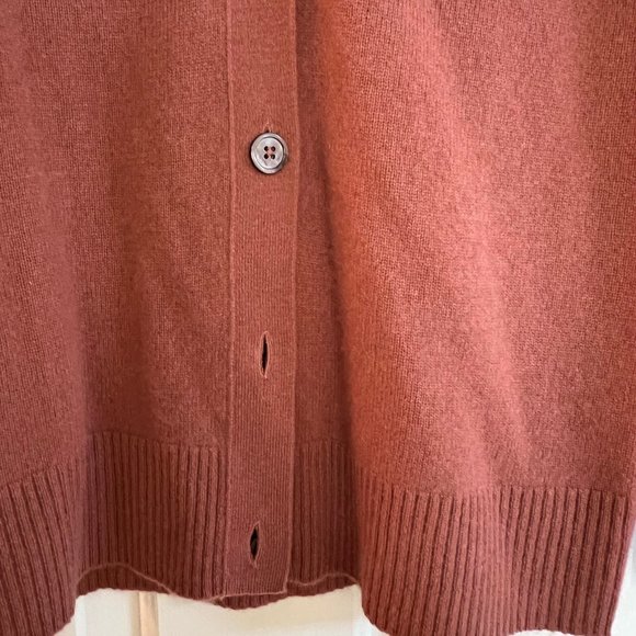 NEW WITH TAGS Cashmere Cardigan C by Bloomingdales Size S - Picture 3 of 10